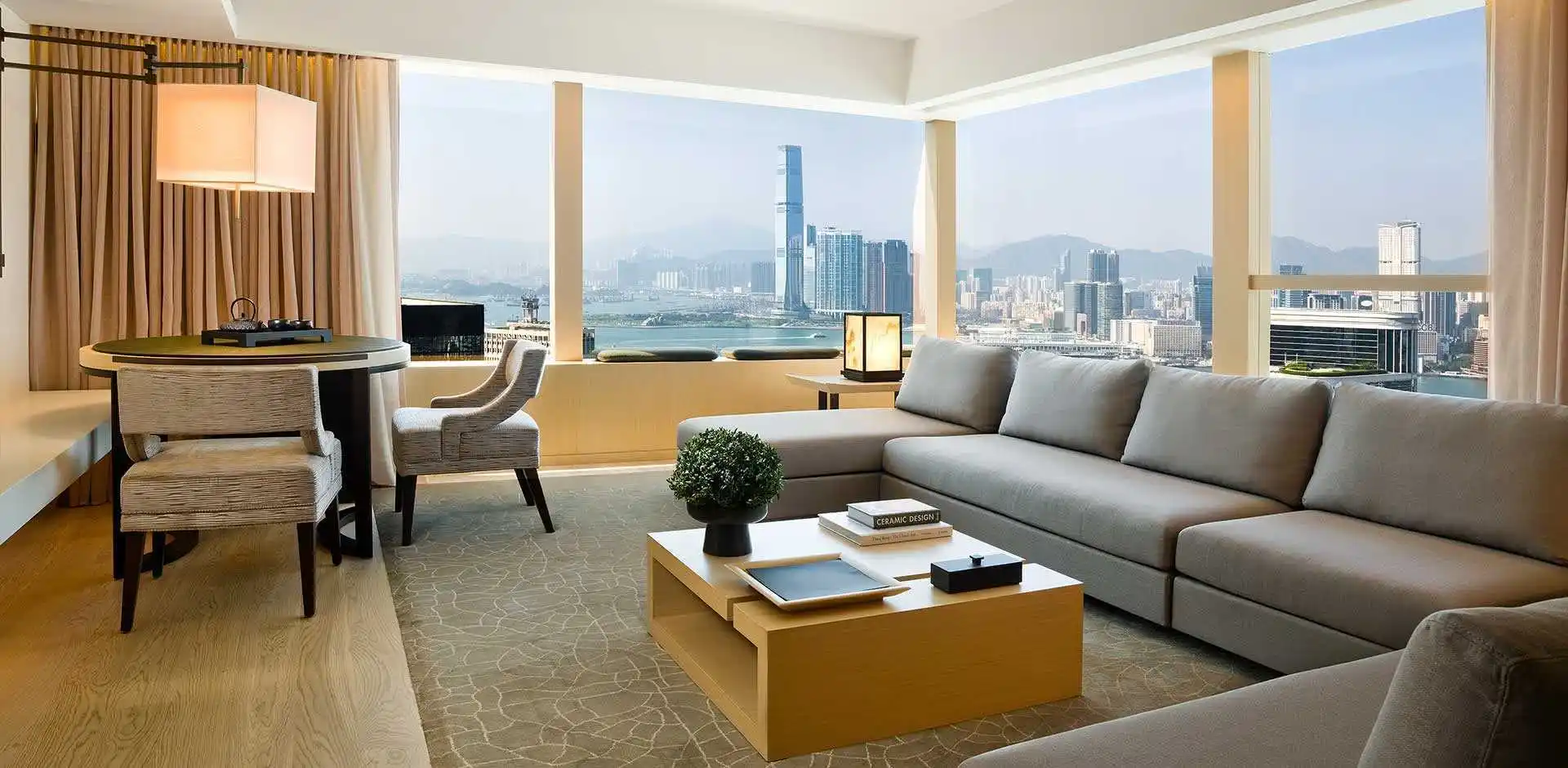 HKG158_1_5.webp