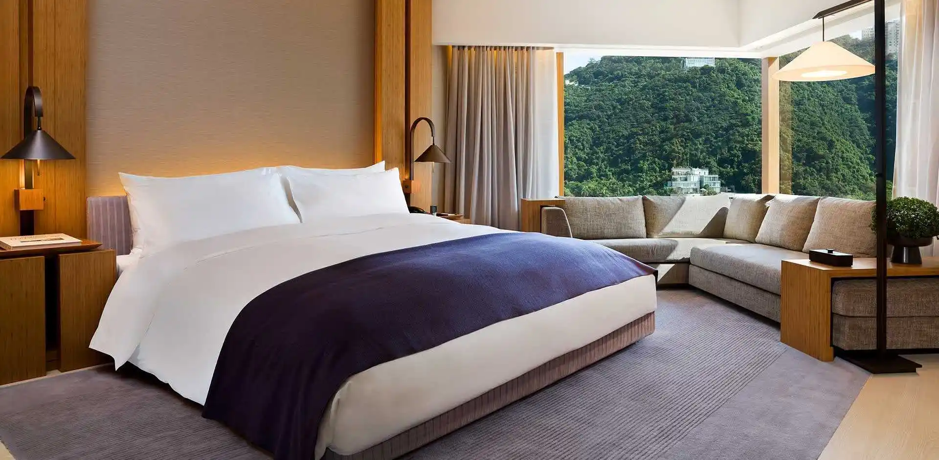 HKG158_2_5.webp