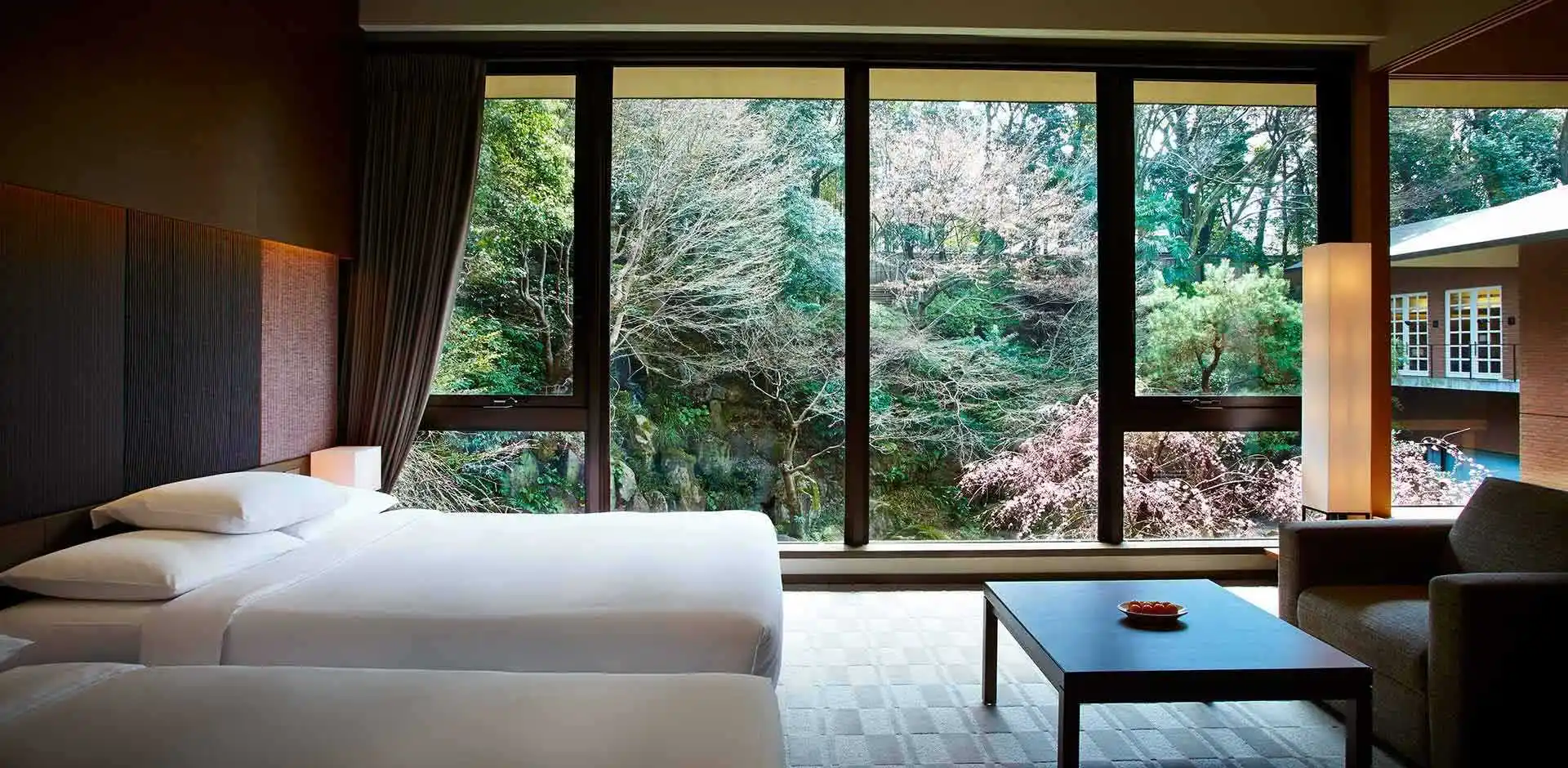 JAP177_4_5.webp