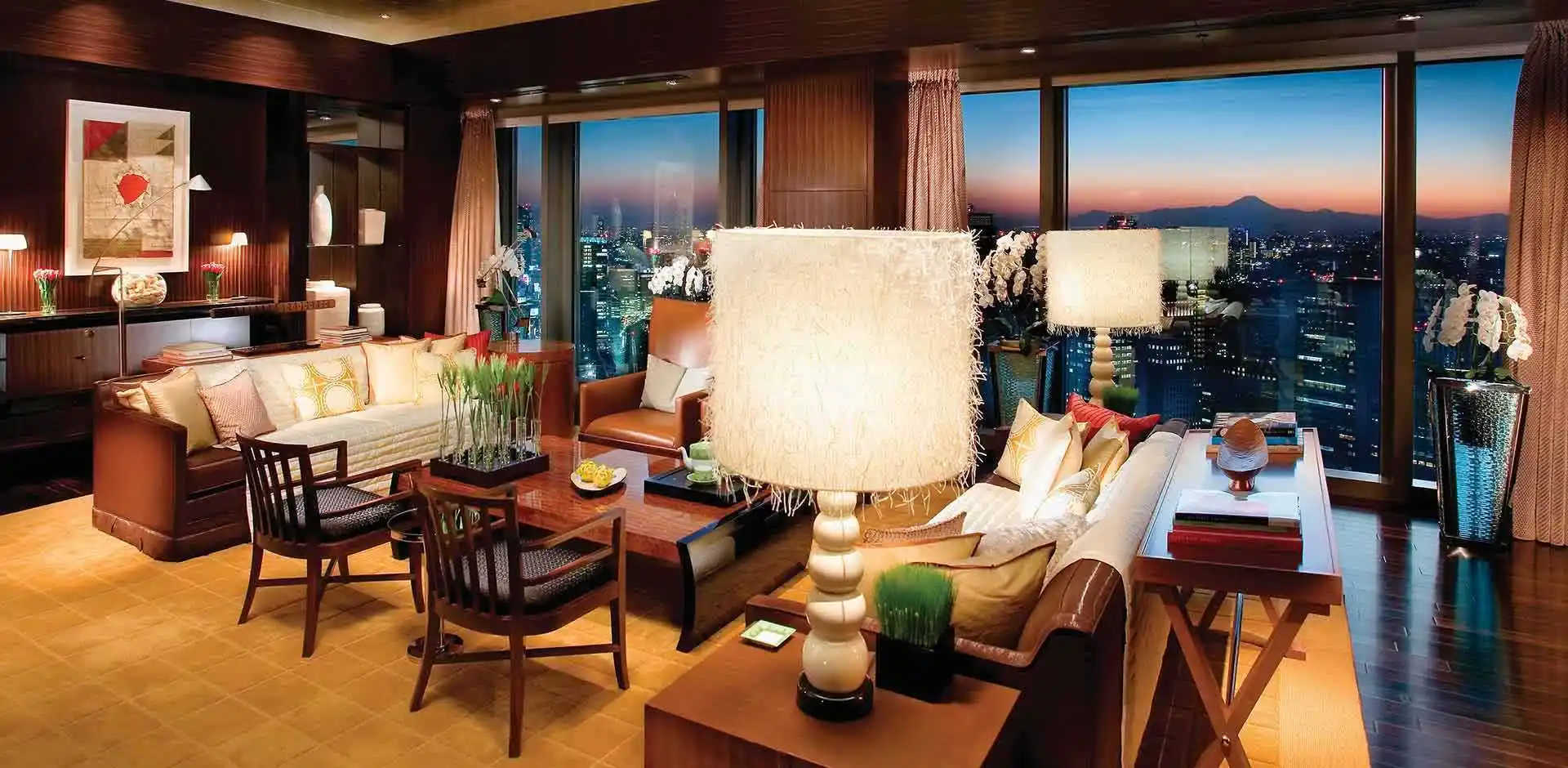 JAP181_5_5.webp