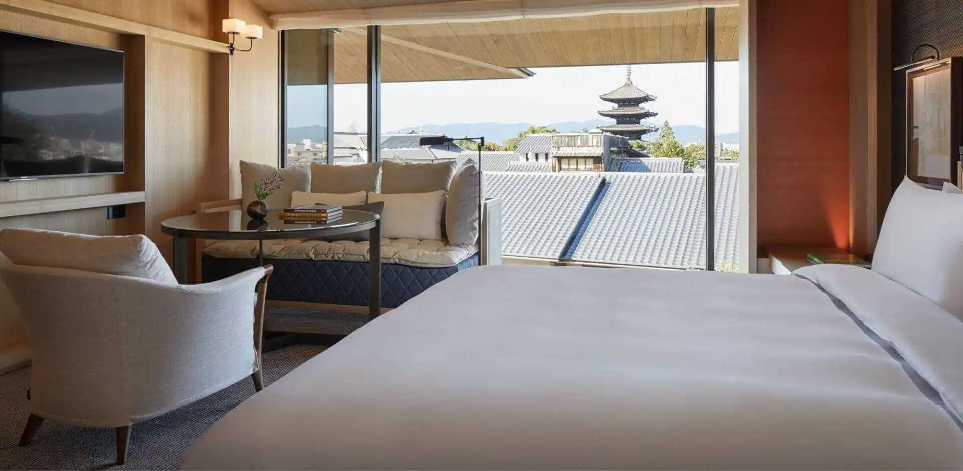 JAP184_1_5.webp
