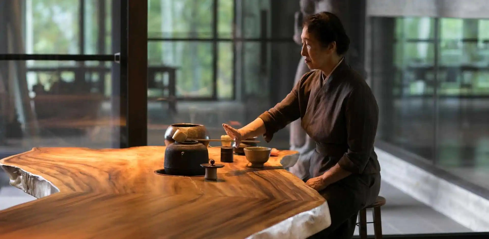 JAP195_3_5.webp