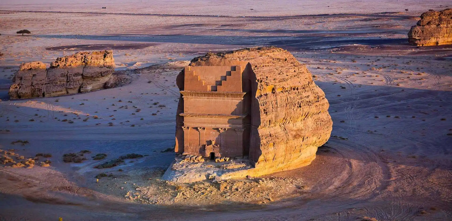 SAUD151_1_5.webp