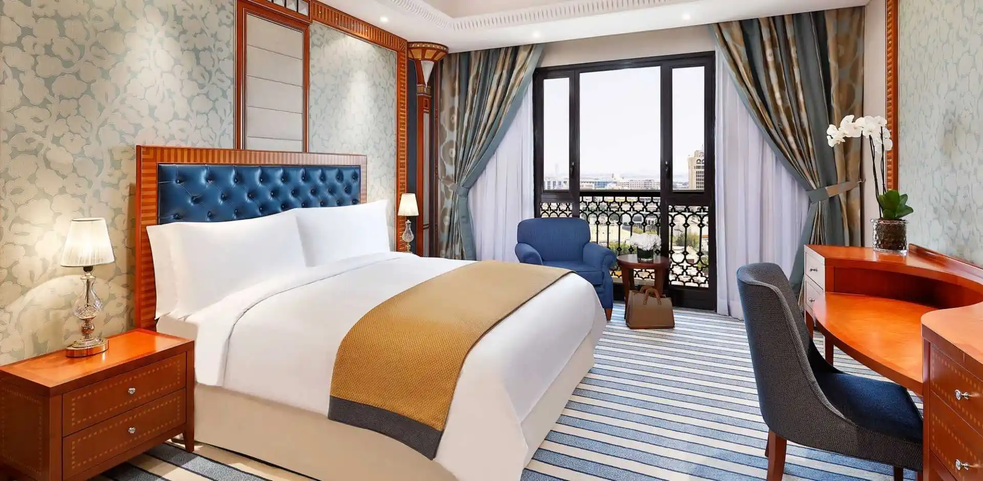 SAUD157_3_5.webp
