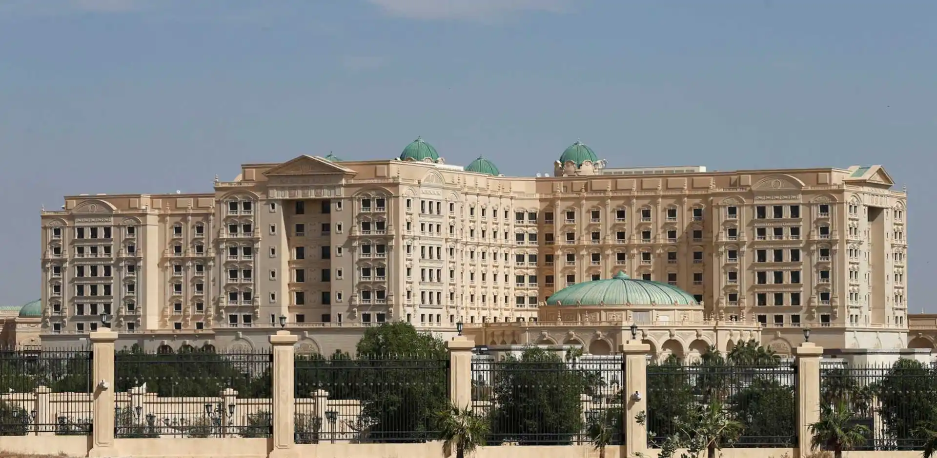 SAUD158_1_5.webp