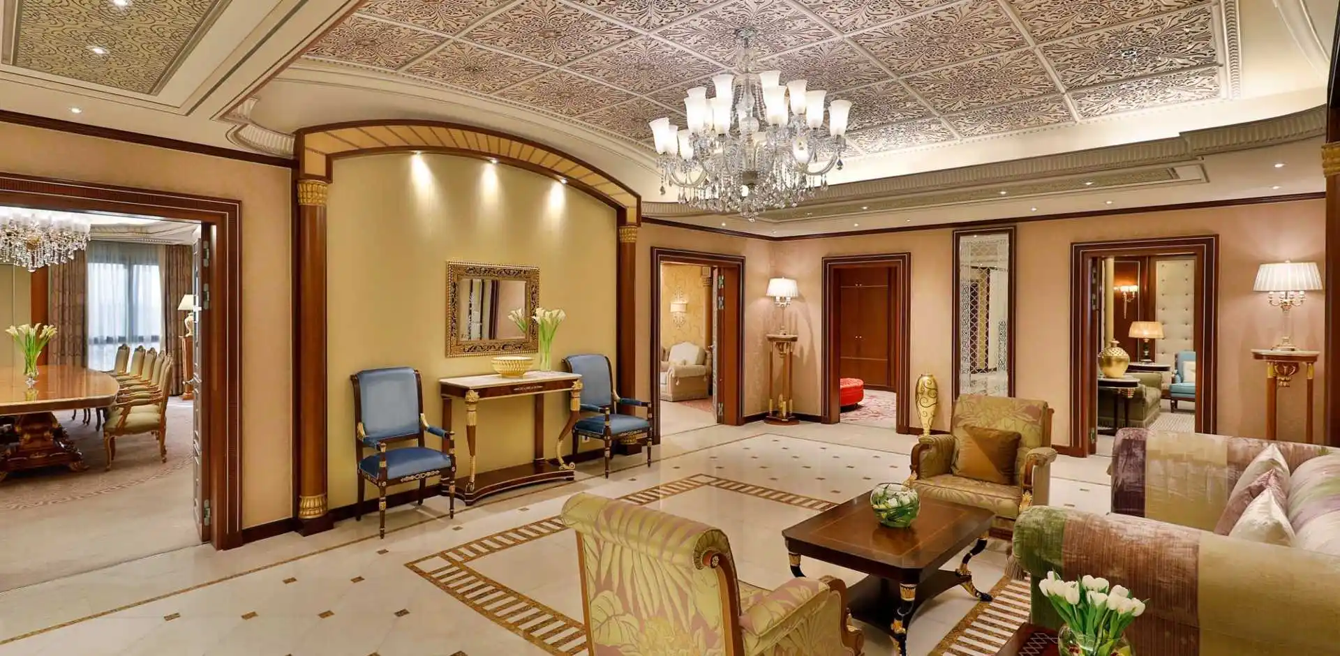 SAUD158_5_5.webp