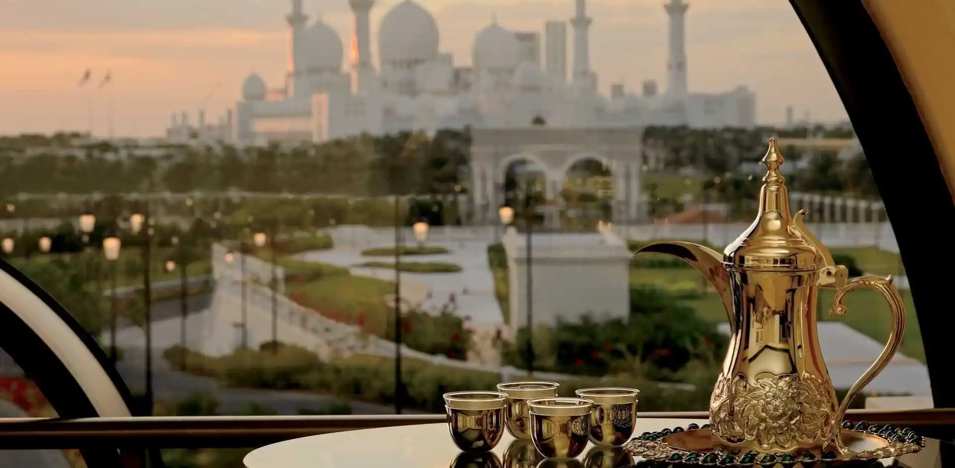 UAE164_5_5.webp