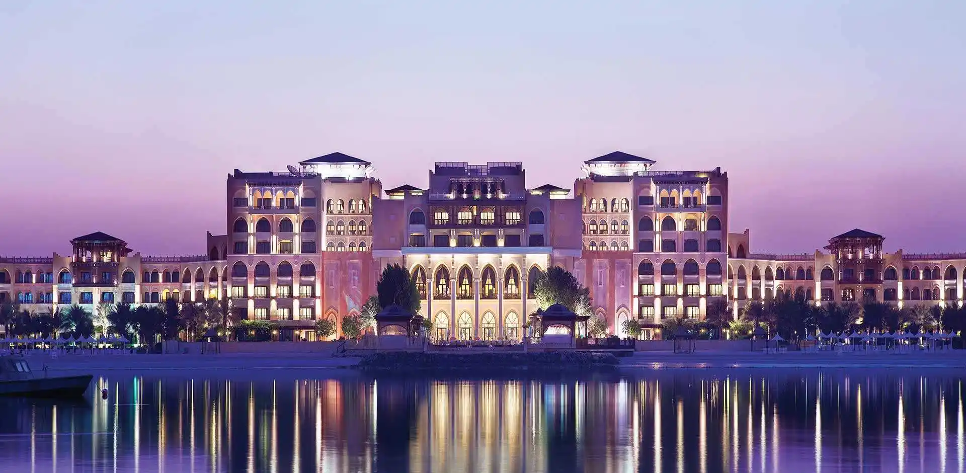 UAE166_2_5.webp