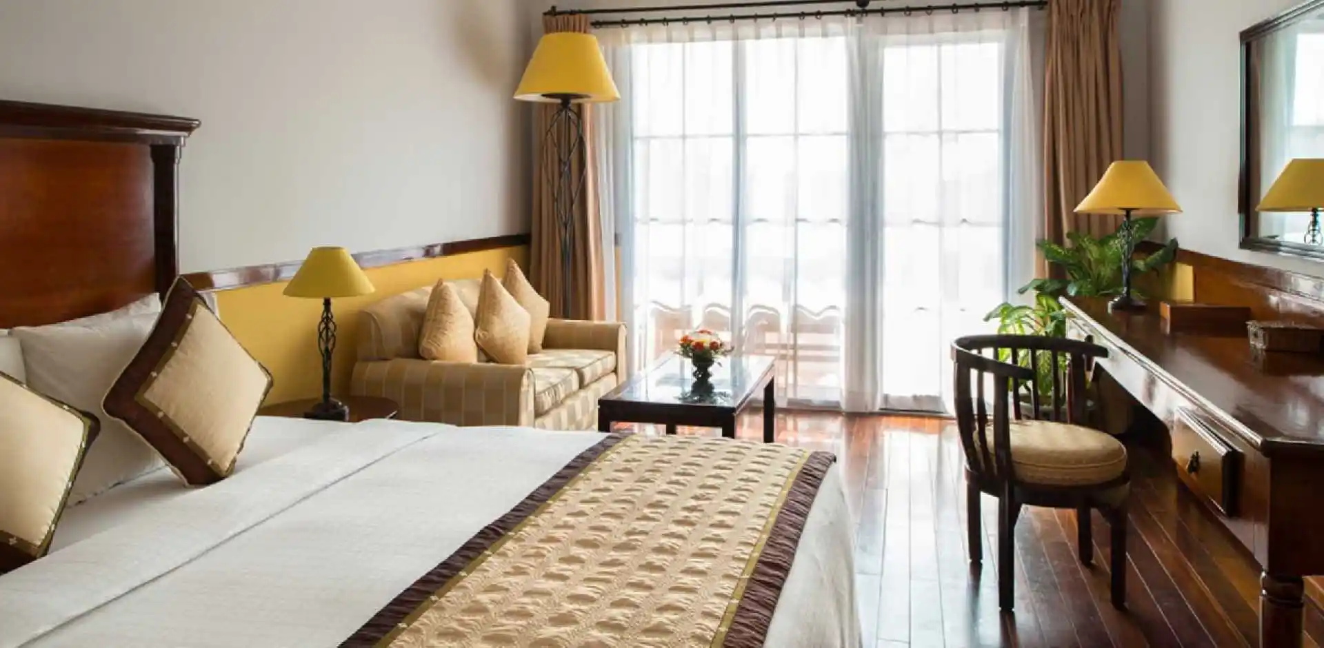 VIET170_4_5.webp
