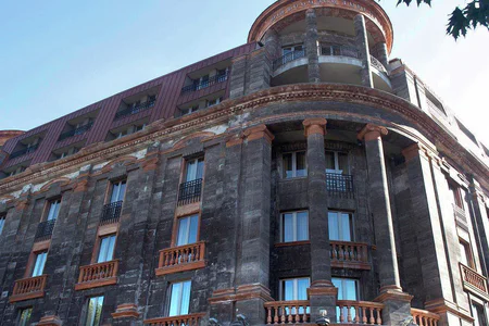 Tufenkian Historic Yerevan Hotel