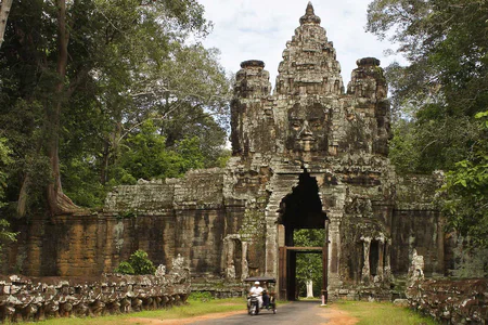 Cambodia Heritage & Island Escape