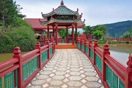 Vietnam Heritage Cycling Adventure