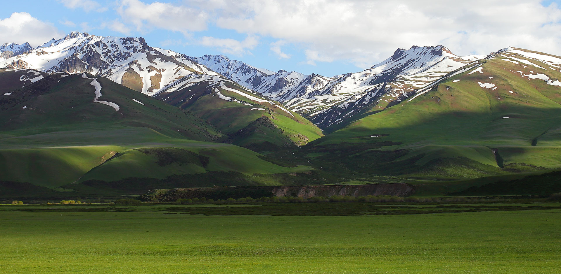 Suusamyr Valley