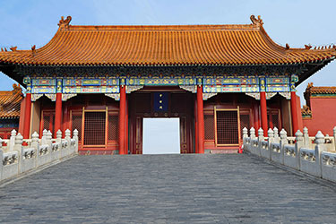 Imperial to Modern: China, Tibet & Hong Kong Tour